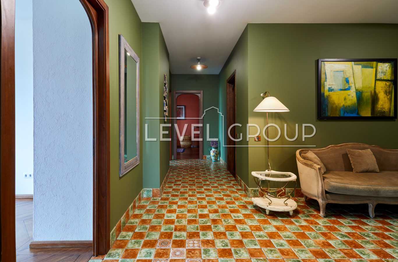 Продажа 3-комнатной квартиры 159 м², Зверинецкая ул., 59