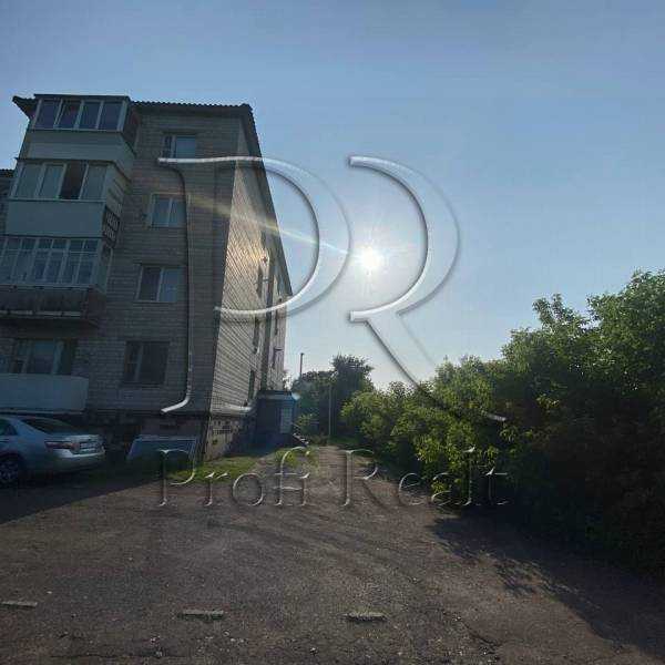 Продаж 3-кімнатної квартири 71 м², Спортивная, 4