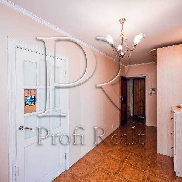 Продаж 3-кімнатної квартири 70 м², Симиренка вул., 2/19