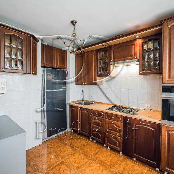 Продаж 3-кімнатної квартири 70 м², Симиренка вул., 2/19