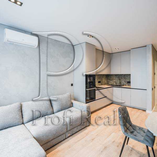 Продаж 1-кімнатної квартири 48 м², Родини Крістерів вулиця, 14