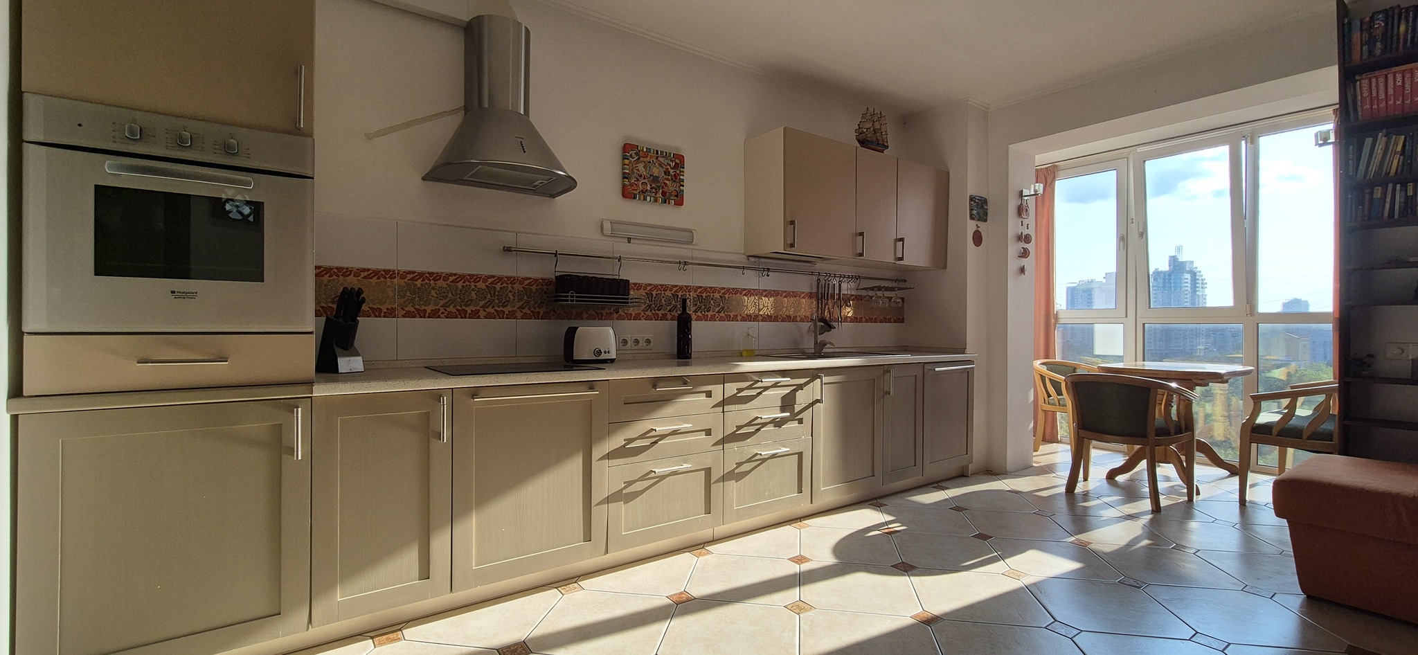 Продажа 2-комнатной квартиры 68 м², Татарская ул., 27