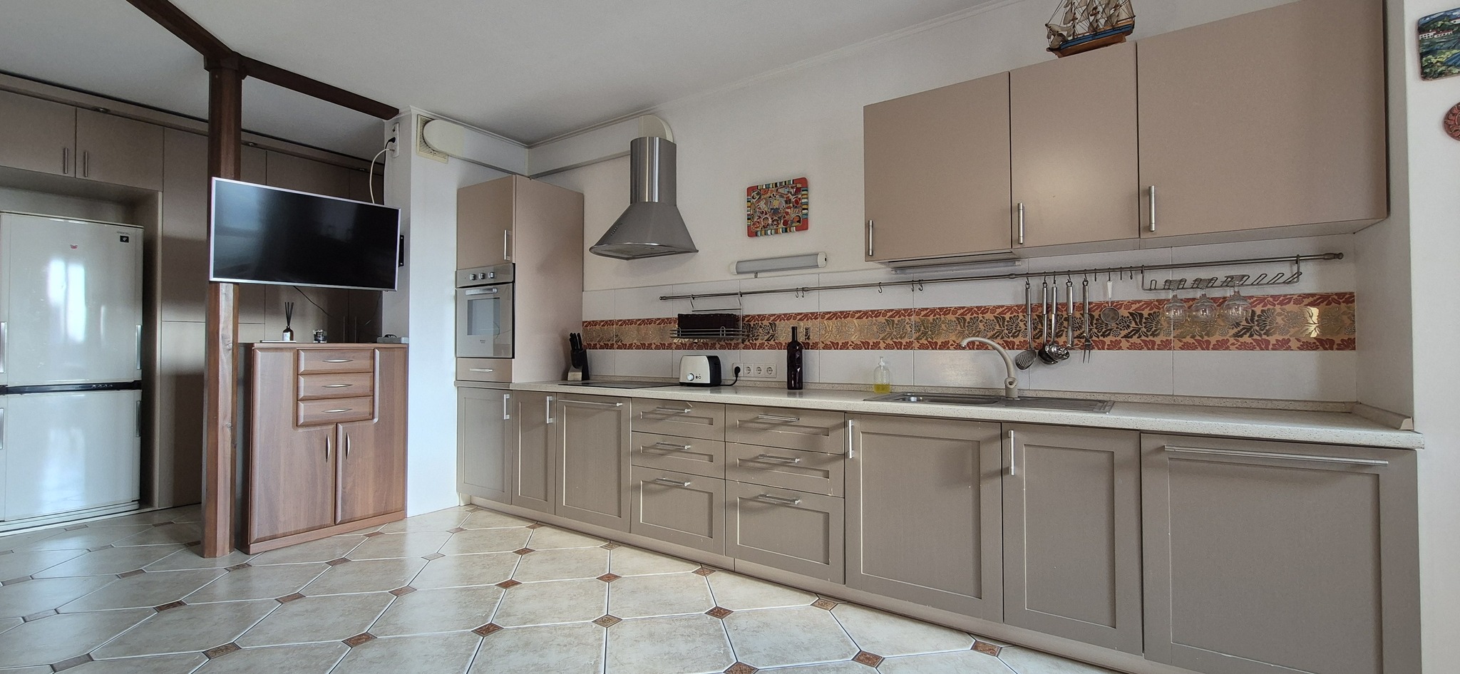 Продажа 2-комнатной квартиры 68 м², Татарская ул., 27