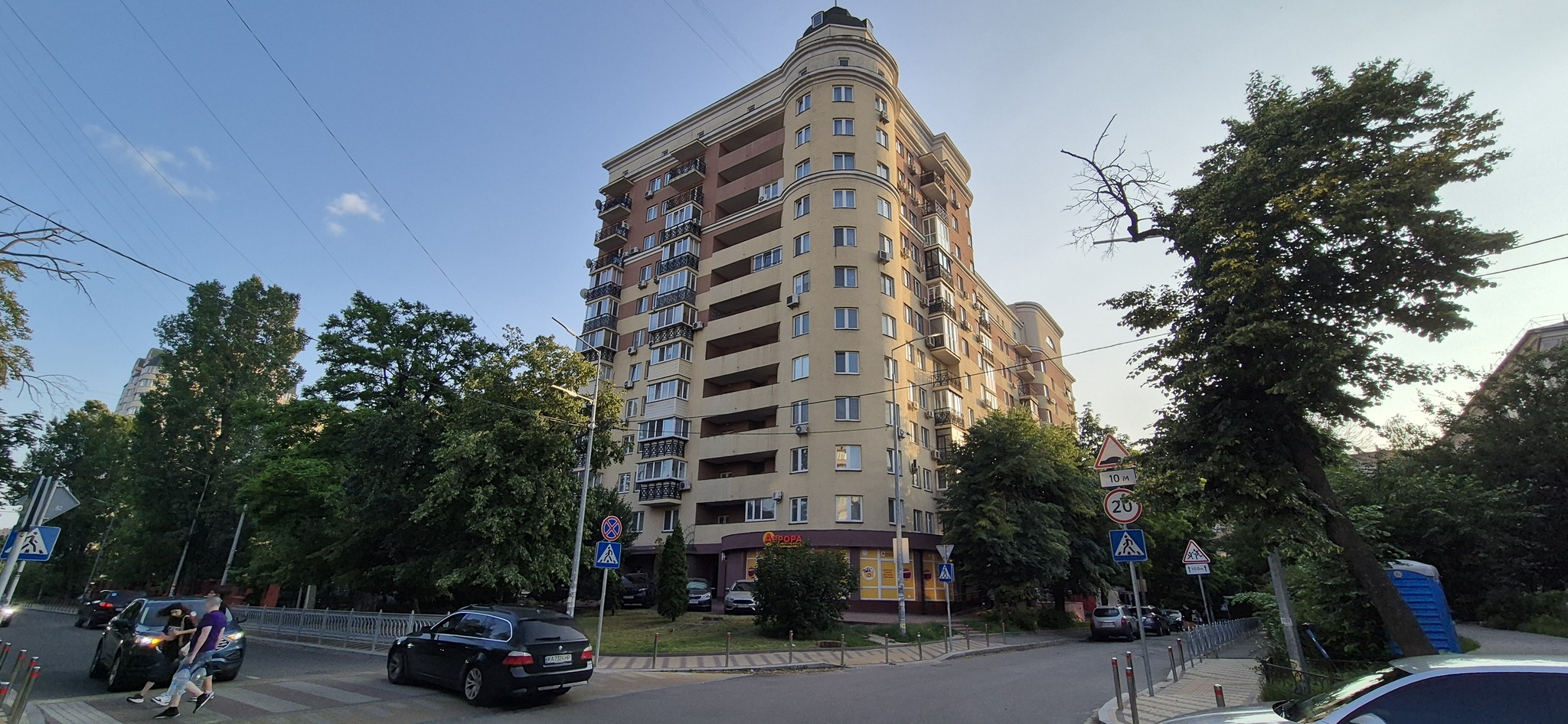Продажа 2-комнатной квартиры 68 м², Татарская ул., 27
