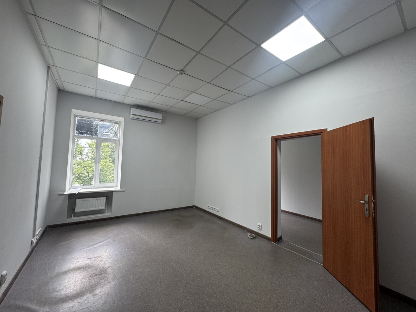Аренда офиса 34 м², Академика Крымского ул., 4А