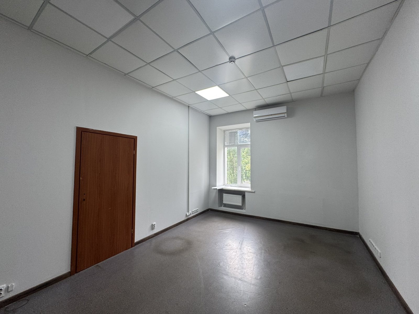 Аренда офиса 34 м², Академика Крымского ул., 4А