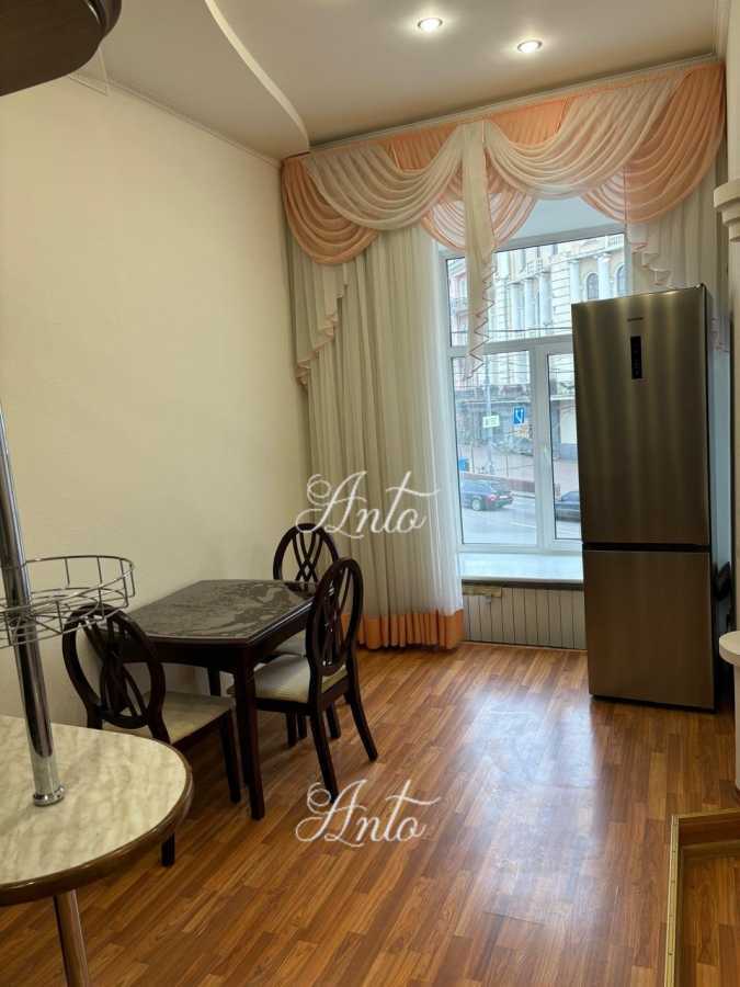 Продажа 2-комнатной квартиры 86 м², Большая Васильковская ул., 26