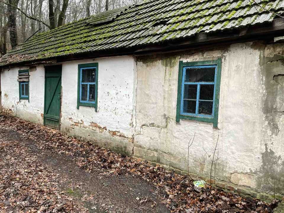 Продаж виробничого приміщення 2361 м², Центральна, 1А