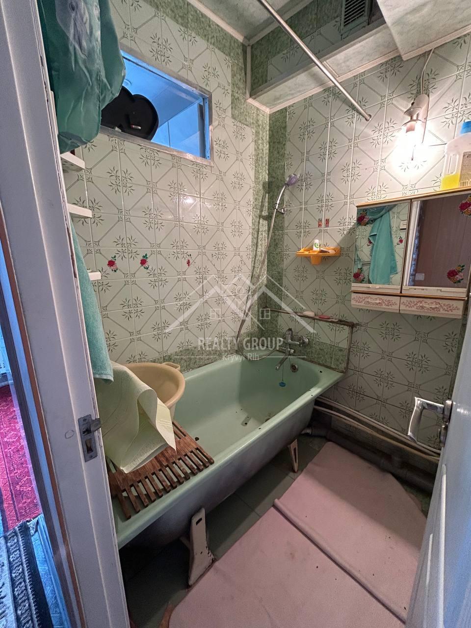 Продаж 4-кімнатної квартири 60.3 м², Павла Глазового вул., 17
