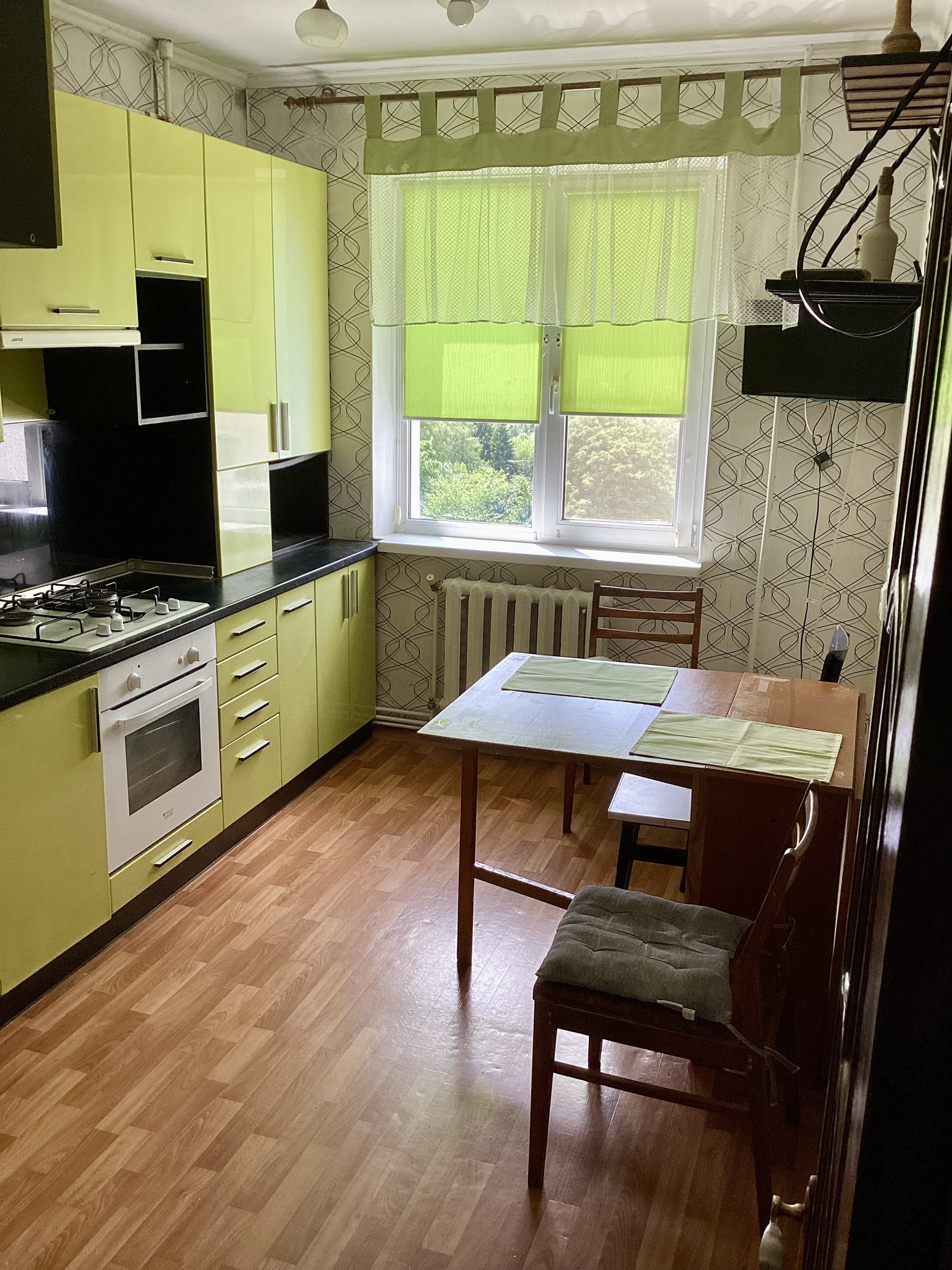 Продаж 3-кімнатної квартири 70.1 м²