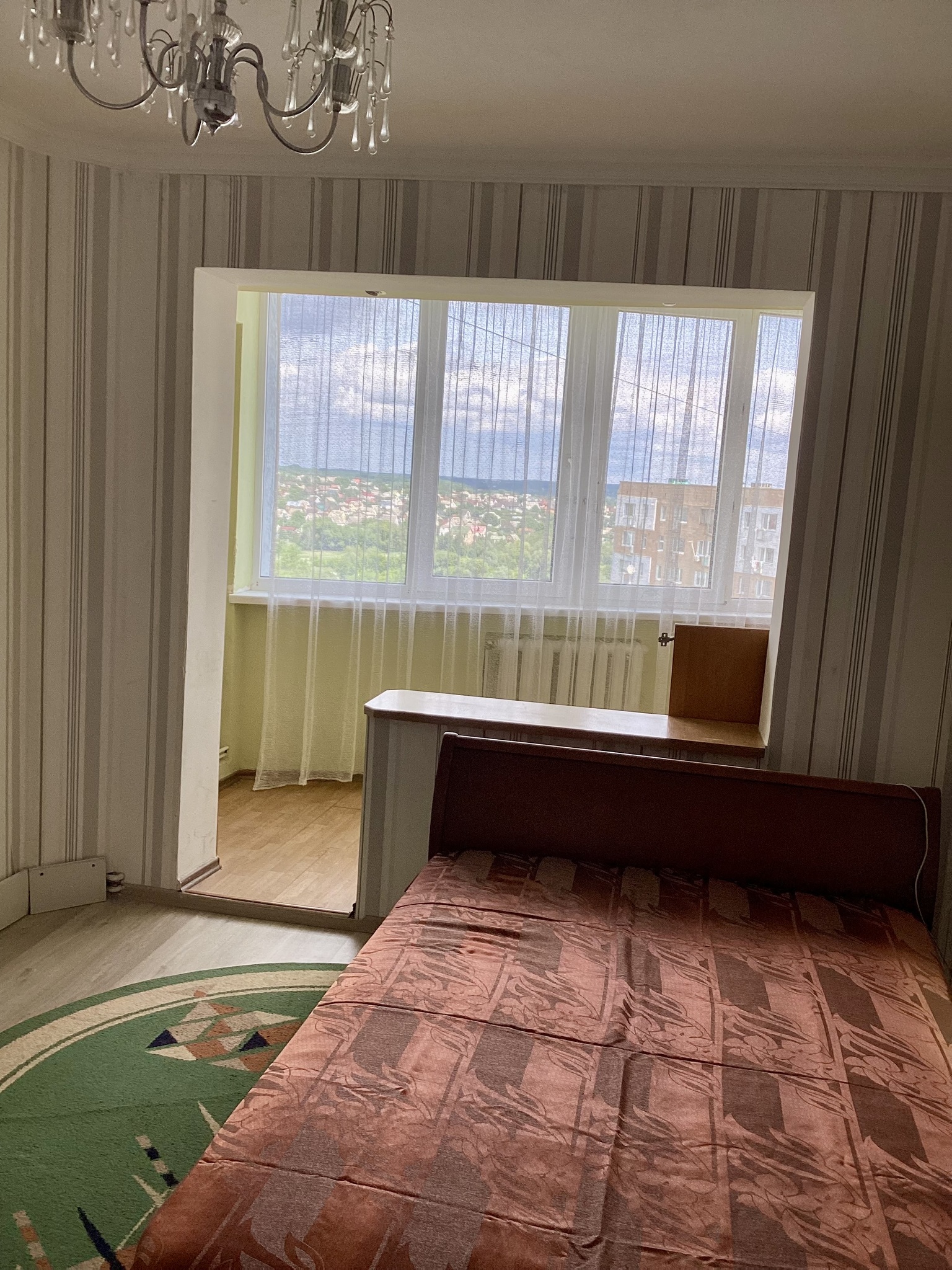 Продаж 3-кімнатної квартири 70.1 м²