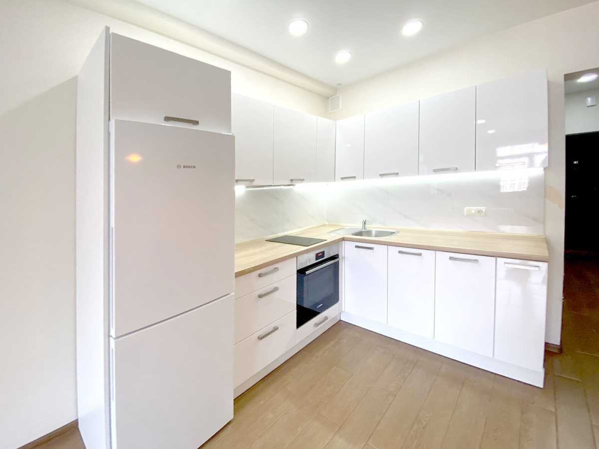 Продажа 1-комнатной квартиры 38 м², Михаила Максимовича ул., 24В