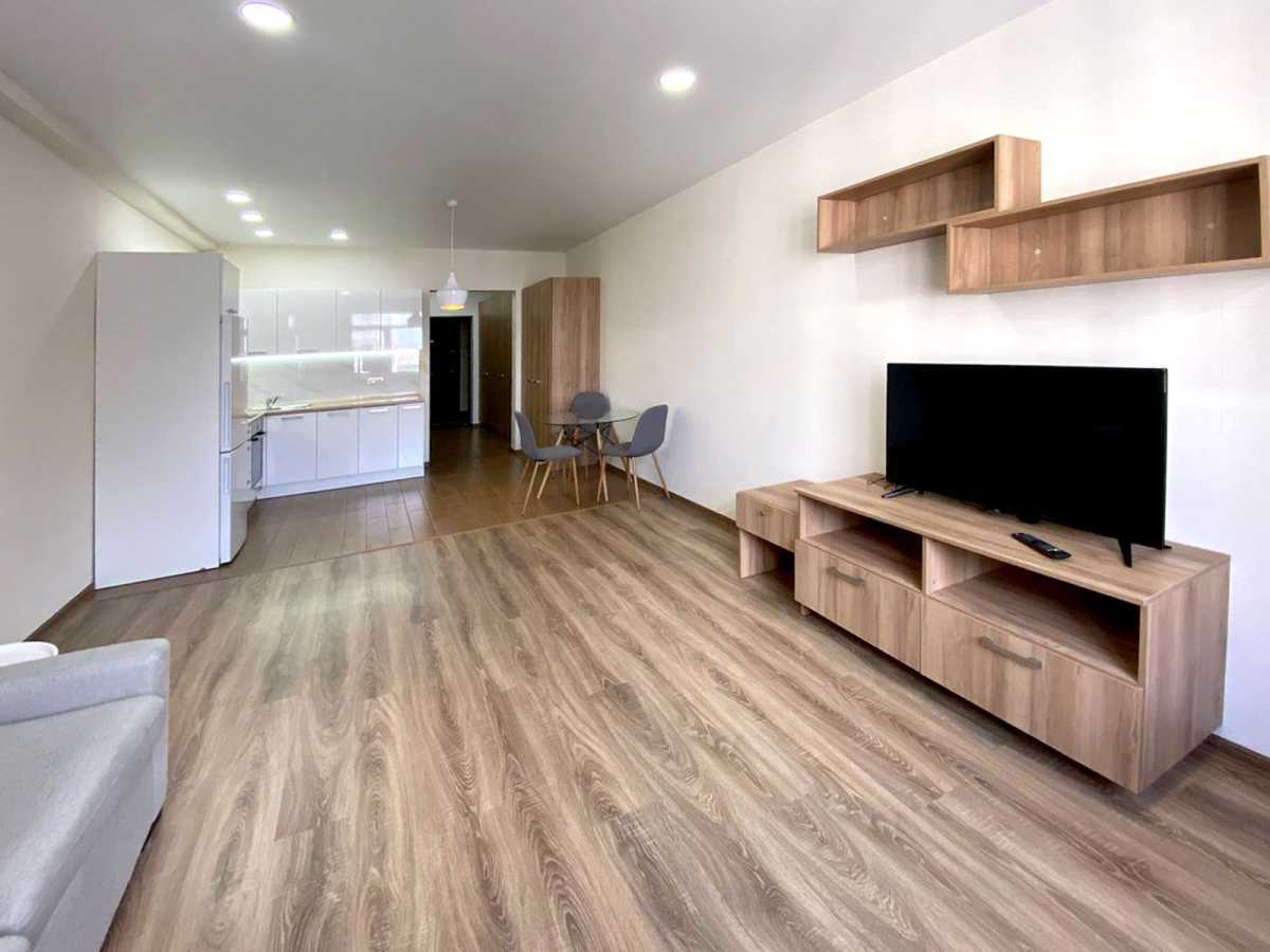 Продажа 1-комнатной квартиры 38 м², Михаила Максимовича ул., 24В