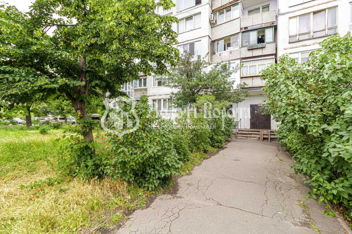 Продаж 1-кімнатної квартири 36 м², Березняківська вул., 30