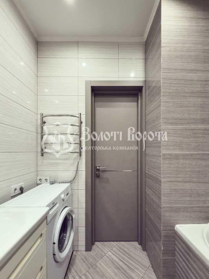 Продаж 1-кімнатної квартири 43.2 м², Першотравнева, 22/27