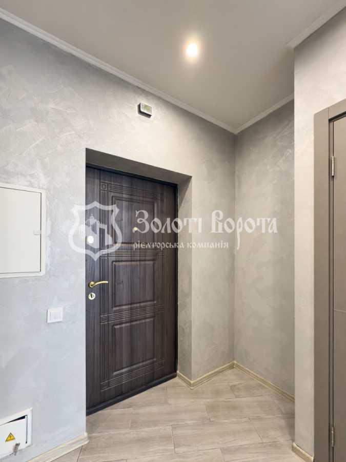 Продаж 1-кімнатної квартири 43.2 м², Першотравнева, 22/27