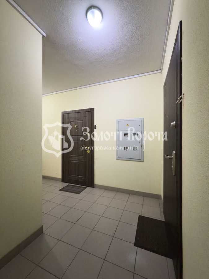 Продаж 1-кімнатної квартири 43.2 м², Першотравнева, 22/27