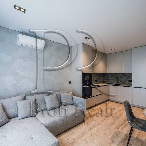 Продаж 1-кімнатної квартири 46 м², Родини Крістерів вулиця, 14