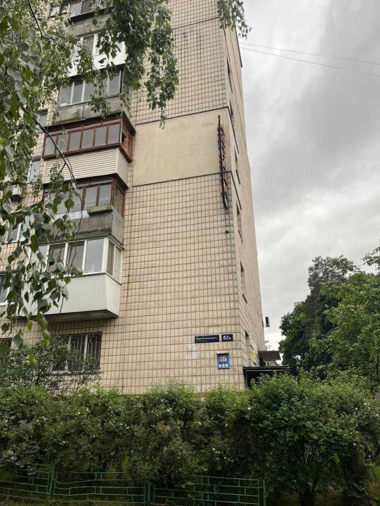 Продаж 3-кімнатної квартири 72 м², Российская, 82а