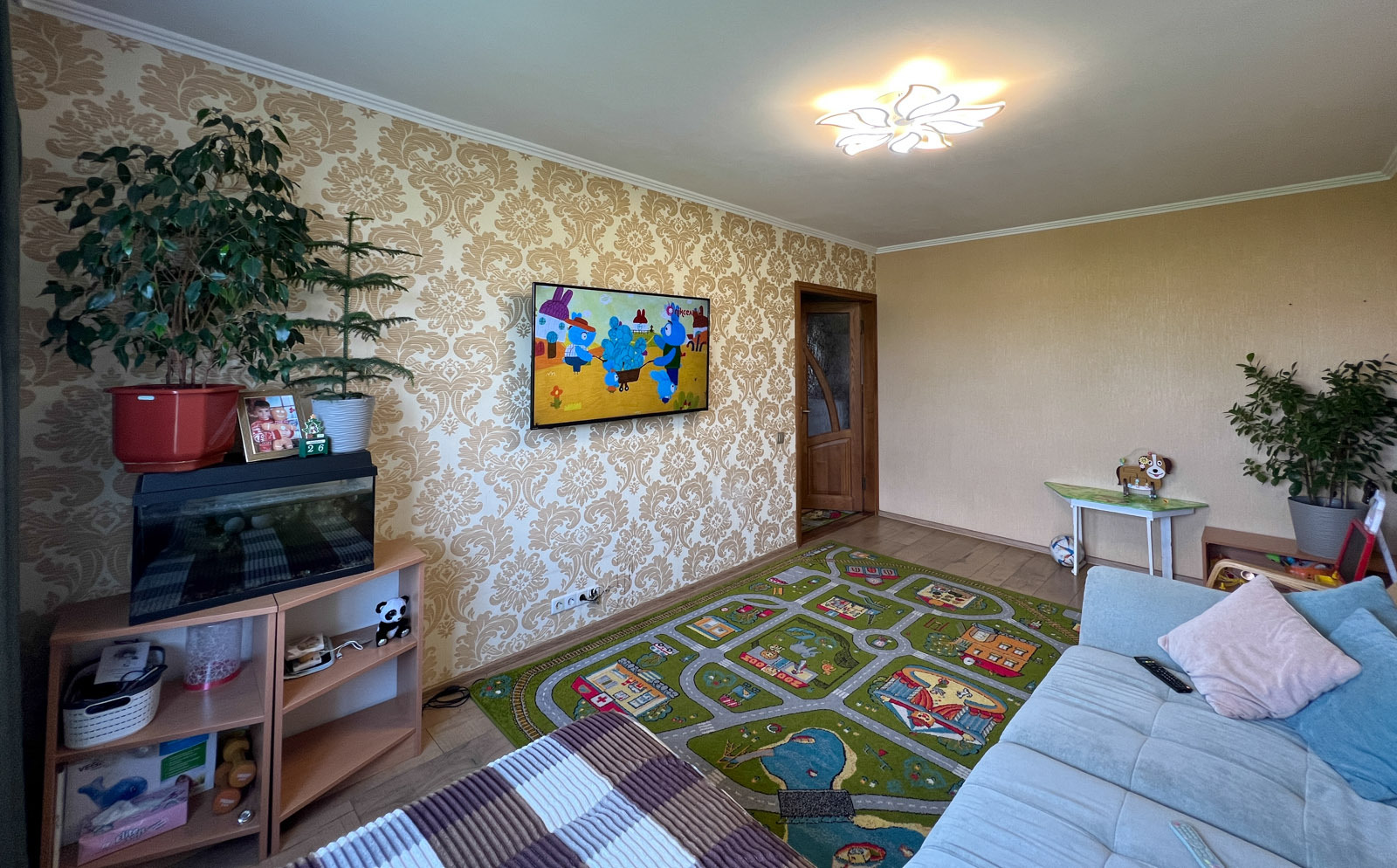 Продаж 4-кімнатної квартири 75 м², Євгена Харченко вул., 41