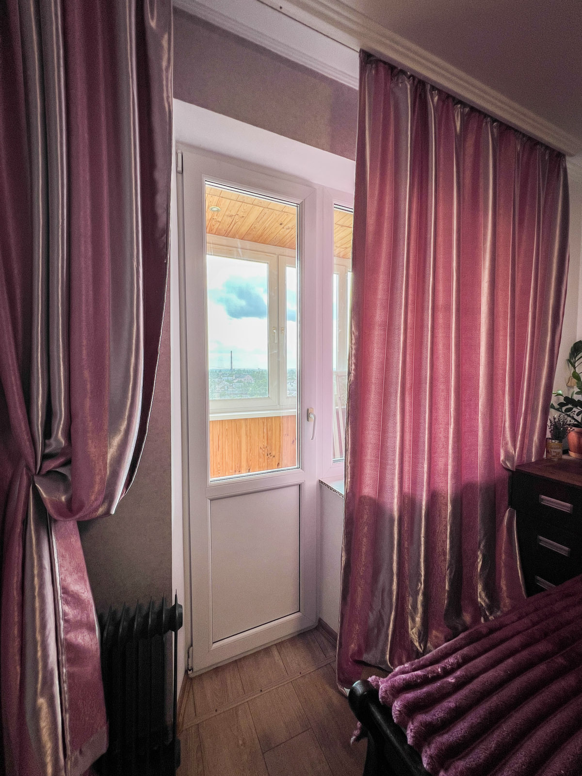 Продаж 4-кімнатної квартири 75 м², Євгена Харченко вул., 41