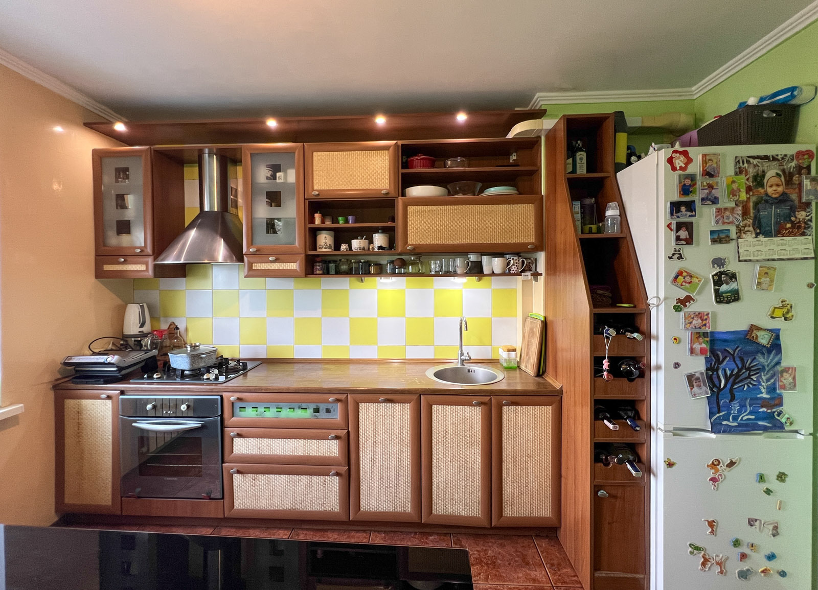 Продаж 4-кімнатної квартири 75 м², Євгена Харченко вул., 41