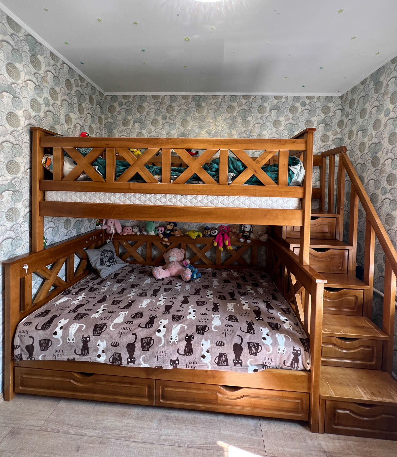 Продаж 4-кімнатної квартири 75 м², Євгена Харченко вул., 41
