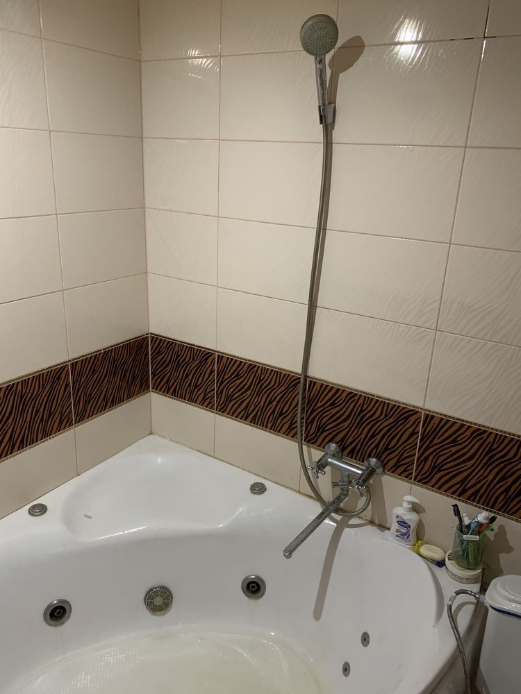 Продажа 3-комнатной квартиры 58 м², Набережная Победы ул.