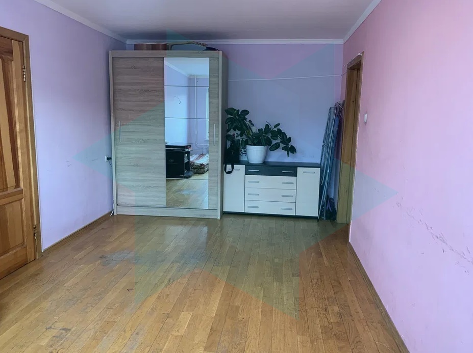 Продажа 3-комнатной квартиры 58 м², Набережная Победы ул.