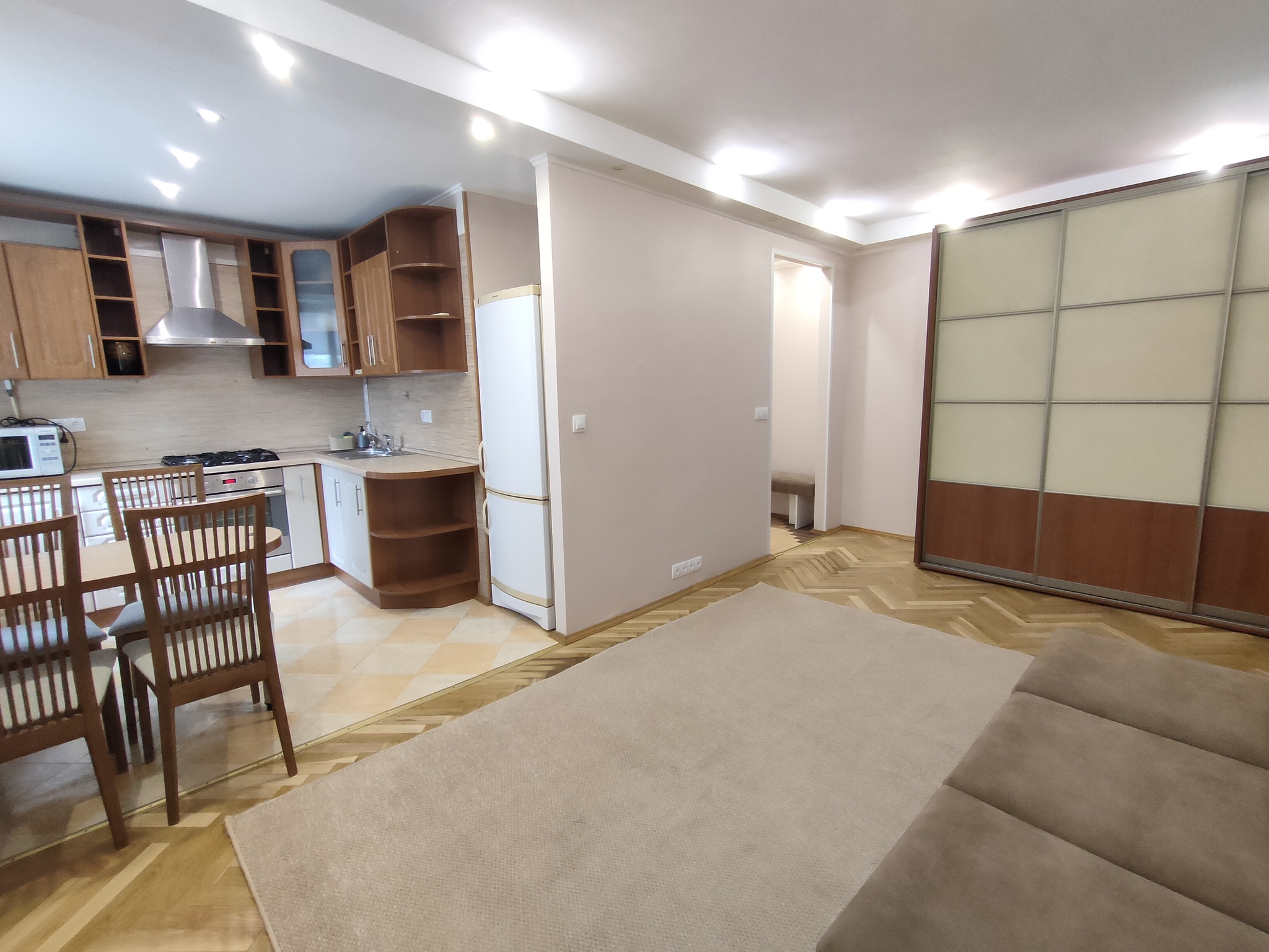 Аренда 2-комнатной квартиры 46 м², Джона Маккейна ул., 9