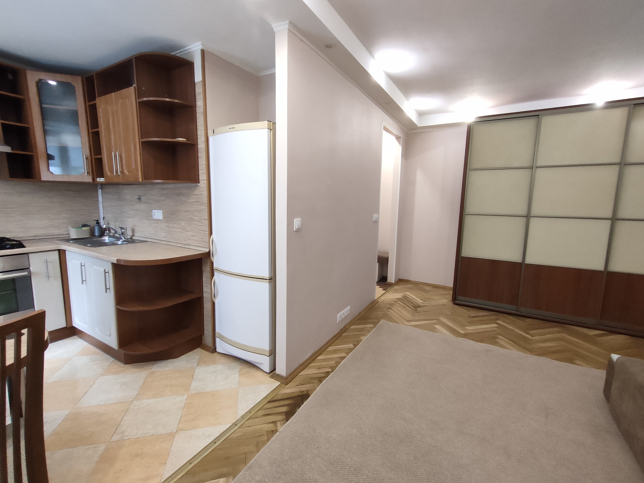 Аренда 2-комнатной квартиры 46 м², Джона Маккейна ул., 9
