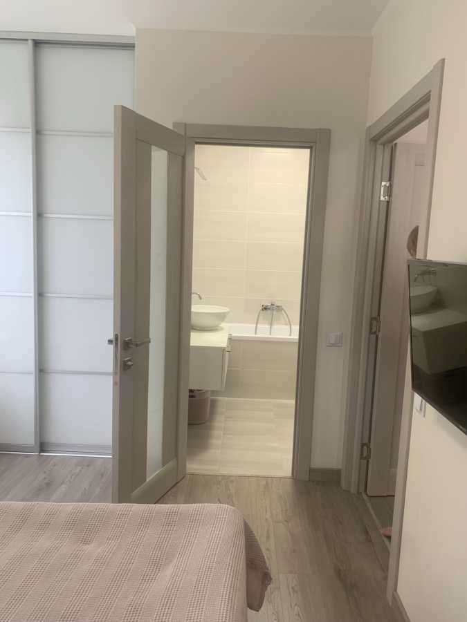 Продажа 3-комнатной квартиры 52 м², Соборности просп., 17к2