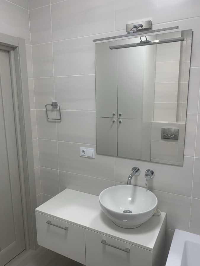 Продажа 3-комнатной квартиры 52 м², Соборности просп., 17к2