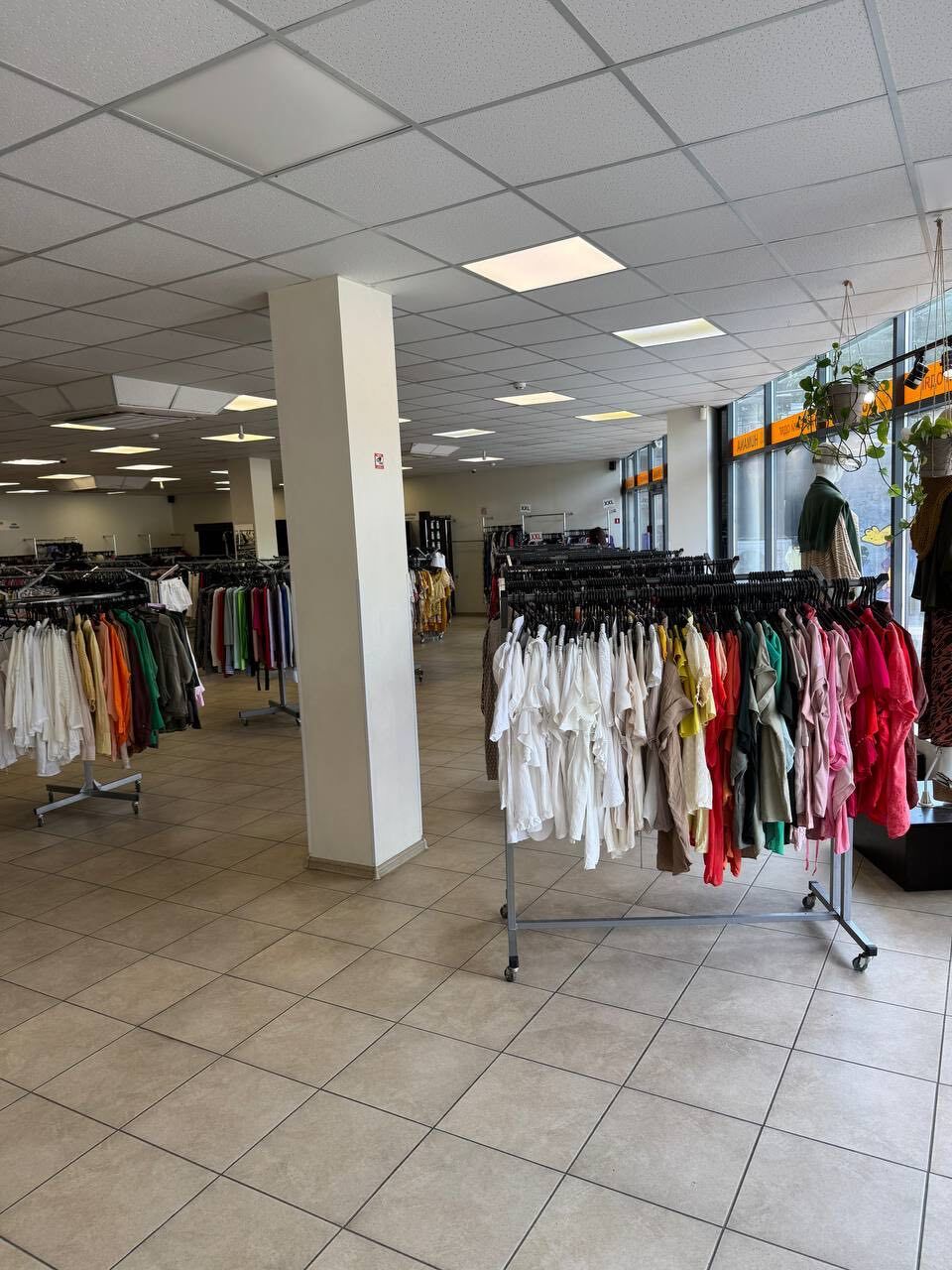 Аренда помещения свободного назначения 380 м², Ивана Мазепы просп.