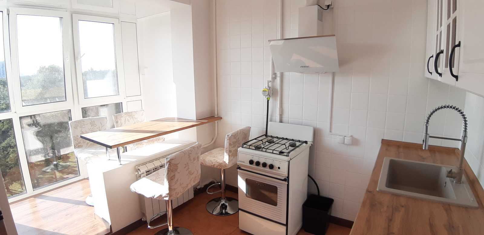 Аренда 3-комнатной квартиры 72 м², Генерала Жмаченко ул., 4