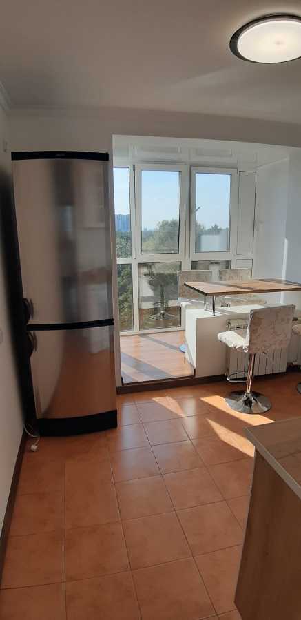 Аренда 3-комнатной квартиры 72 м², Генерала Жмаченко ул., 4
