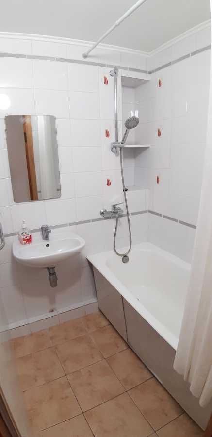 Аренда 3-комнатной квартиры 72 м², Генерала Жмаченко ул., 4