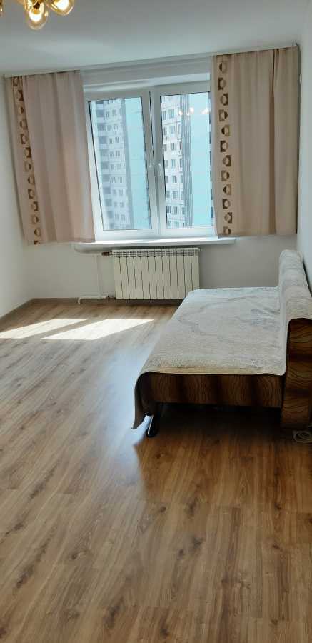 Аренда 3-комнатной квартиры 72 м², Генерала Жмаченко ул., 4