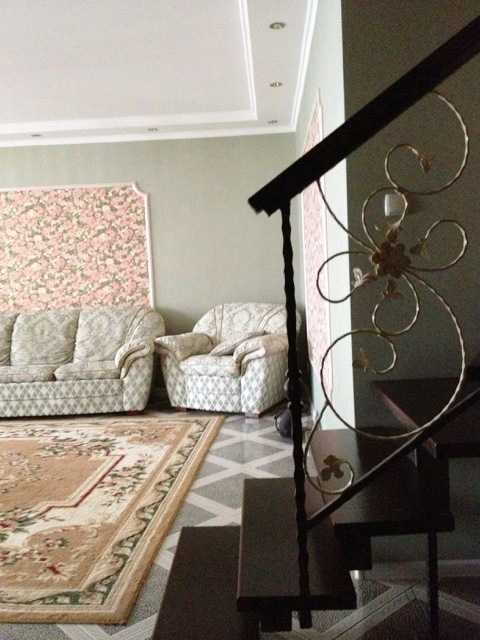Продаж 3-кімнатної квартири 147 м², Південна, 15