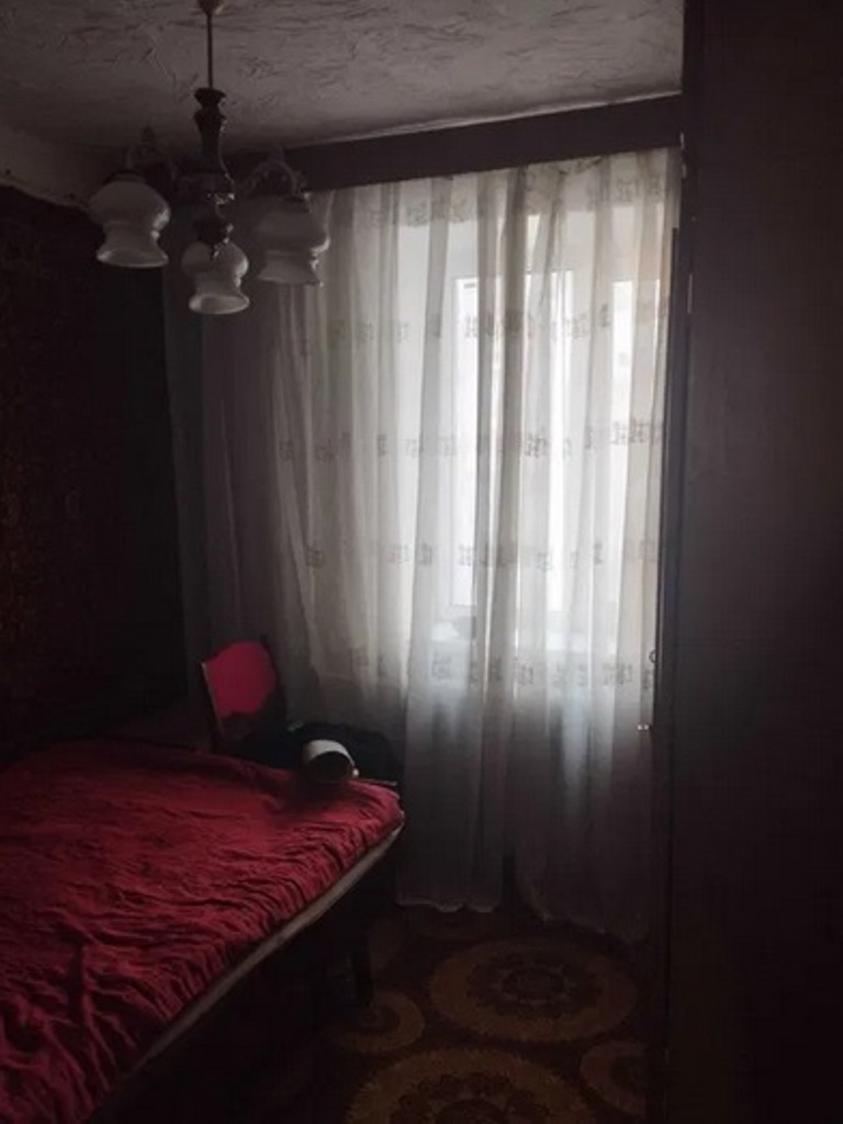 Продаж 4-кімнатної квартири 75 м², Дарницька вул.
