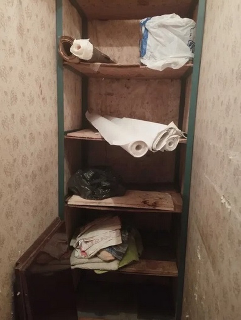 Продаж 4-кімнатної квартири 75 м², Дарницька вул.