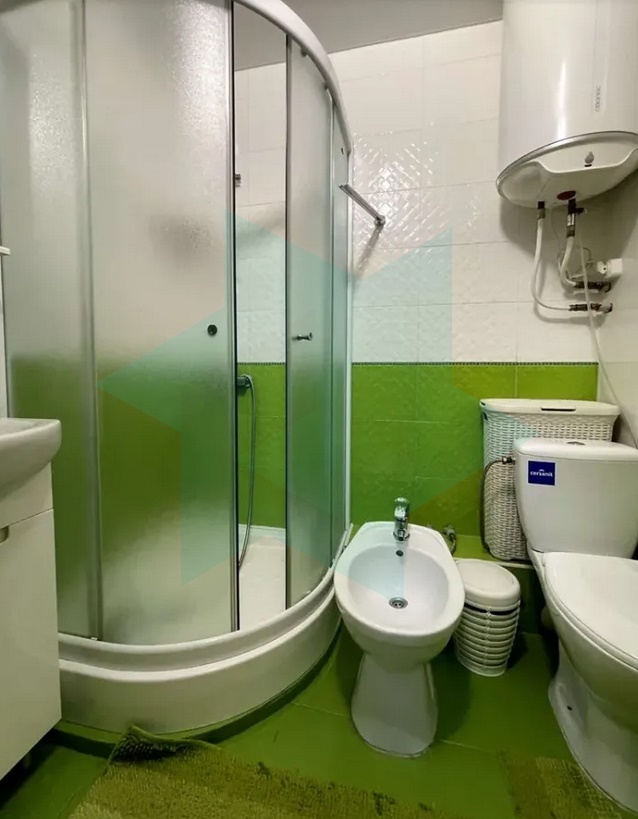 Продажа 3-комнатной квартиры 60 м², Маршала Малиновского ул.