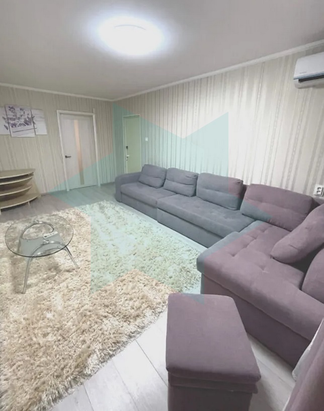 Продажа 3-комнатной квартиры 60 м², Маршала Малиновского ул.