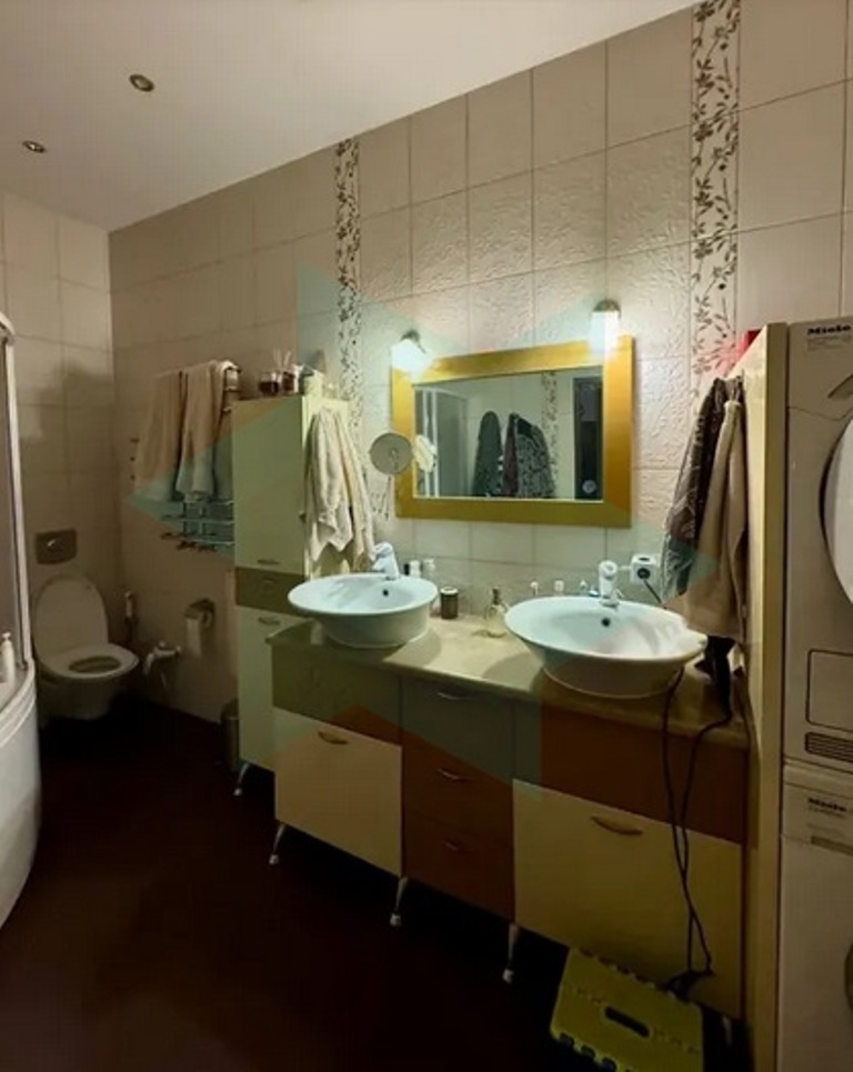 Продажа 3-комнатной квартиры 110 м², Маршала Малиновского ул., 48А