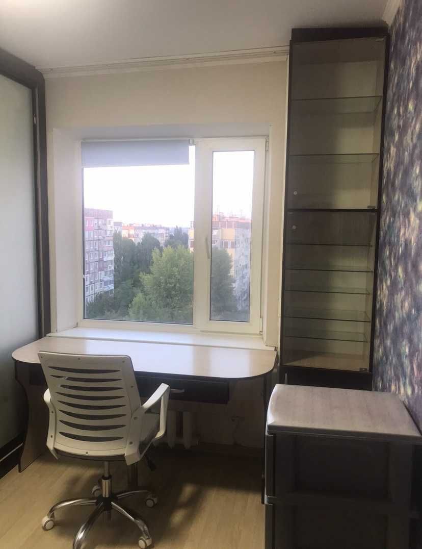 Продаж 3-кімнатної квартири 69 м², Миру просп., 12