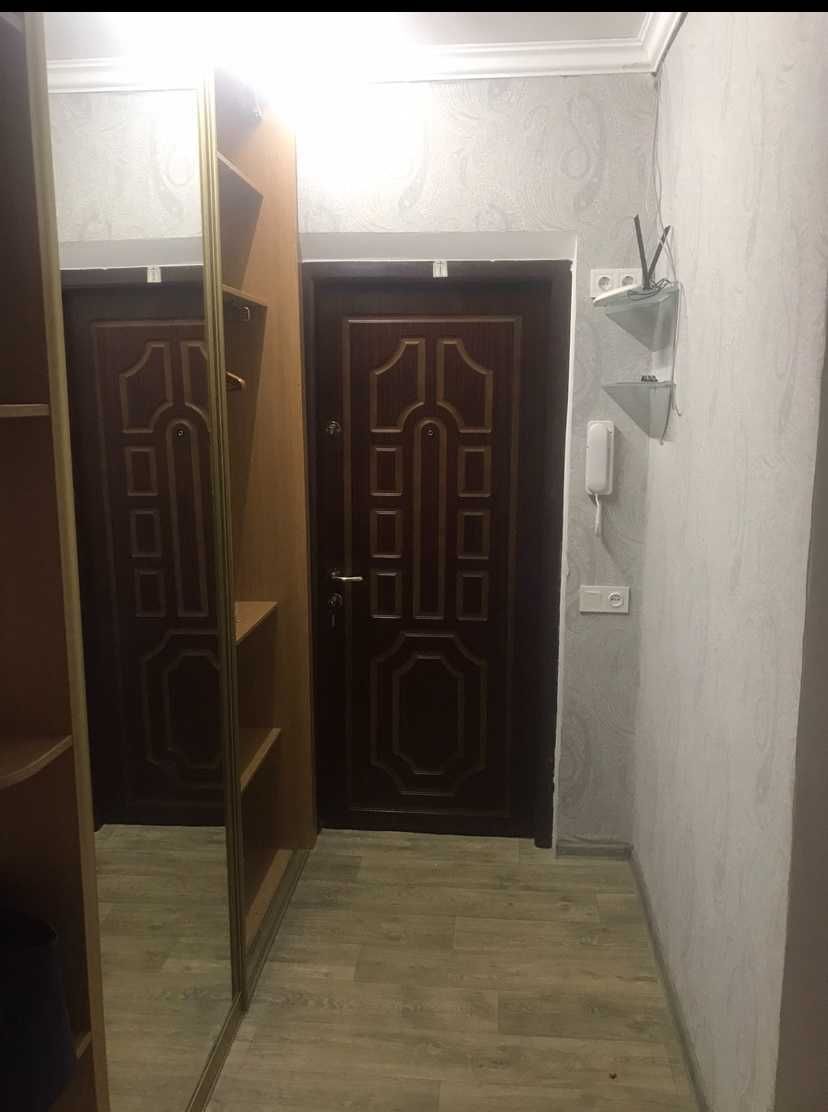 Продаж 3-кімнатної квартири 69 м², Миру просп., 12
