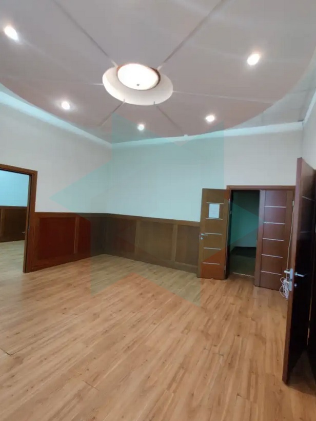 Аренда офиса 100 м², Героев Майдана пл.