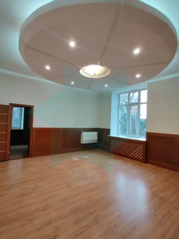 Аренда офиса 100 м², Героев Майдана пл.