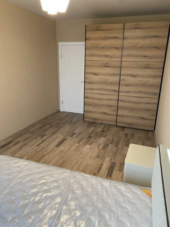Оренда 1-кімнатної квартири 41 м², Миколи Гулака вул., 4