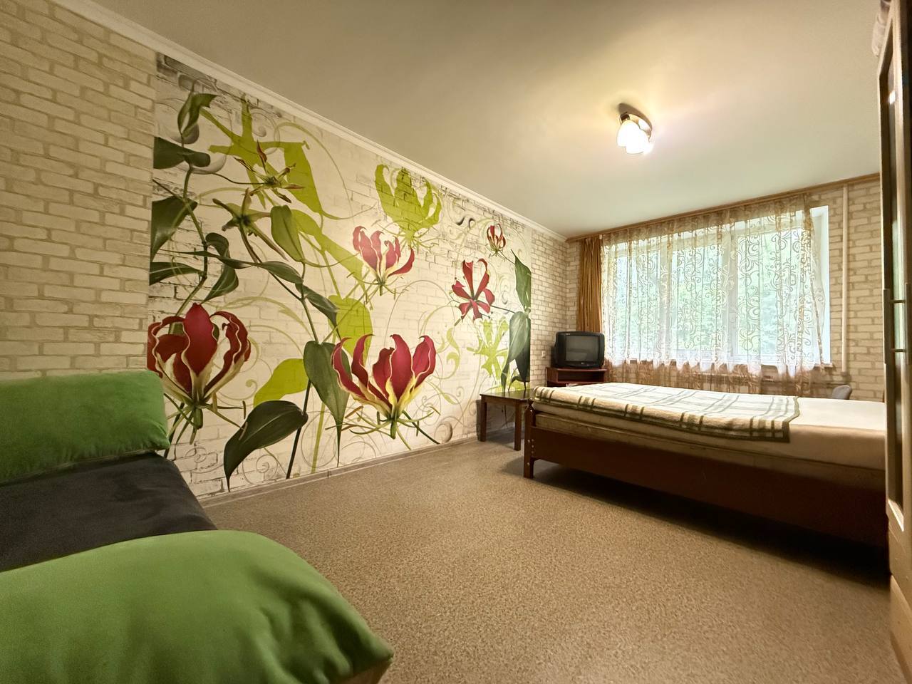 Продаж 1-кімнатної квартири 31 м², 1-а Новопоселенська вул.